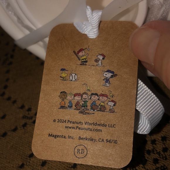 Rae Dunn Peanuts Characters Baseball Themed Measuring Cups - Picture 7 of 8